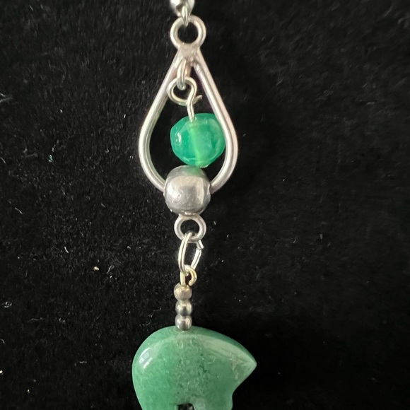 Sterling silver earrings with jade bear accent design - Picture 2 of 6